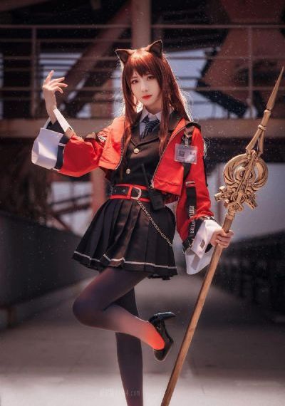 女教师1_BD英语高清完整版