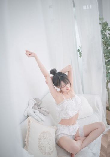 qq欧美情侣头像叼花_1080P高清迅雷在线观看