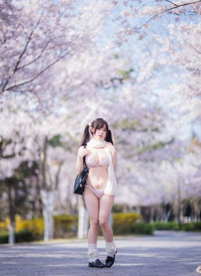 欧美在线播放视频爆乳_1080高清视频观看