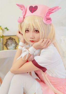 欧美天空个性背景图片_DVD神马影院手机在线